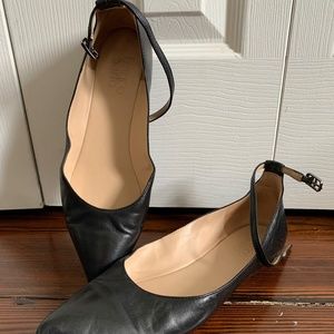 Franco Sarto size 9 point-toe flats